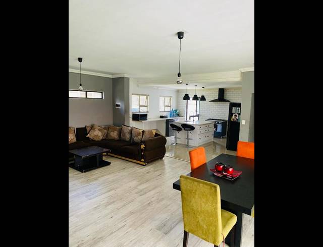 4 BEDROOM HOUSE FOR SALE IN BIRCHLEIGH NORTH